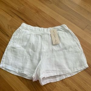 Linen shorts